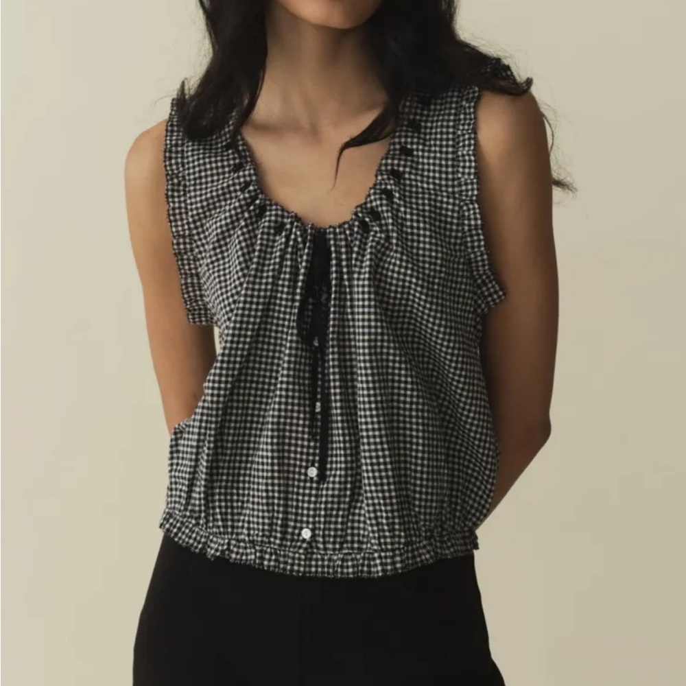 Doen Black and White Gingham traveler Top